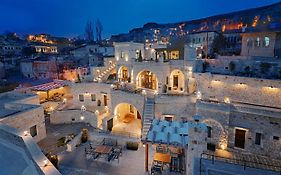 Solem Cave Suites